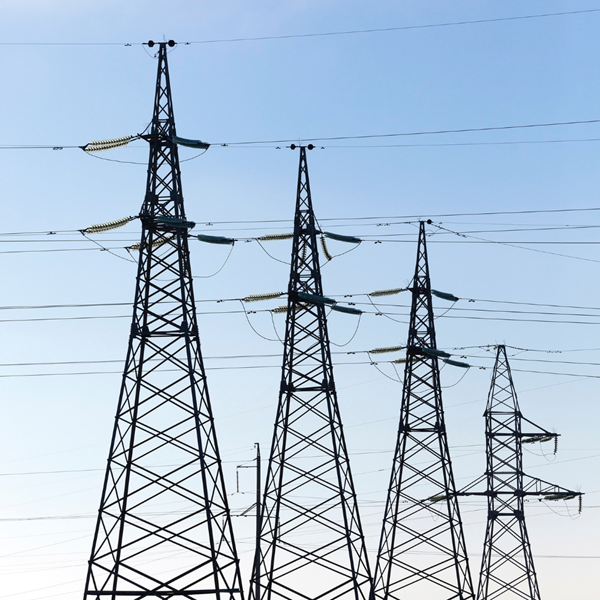 Adwokat wyjaśnia różnicę między zameldowaniem a zasiedzeniem nieruchomości.